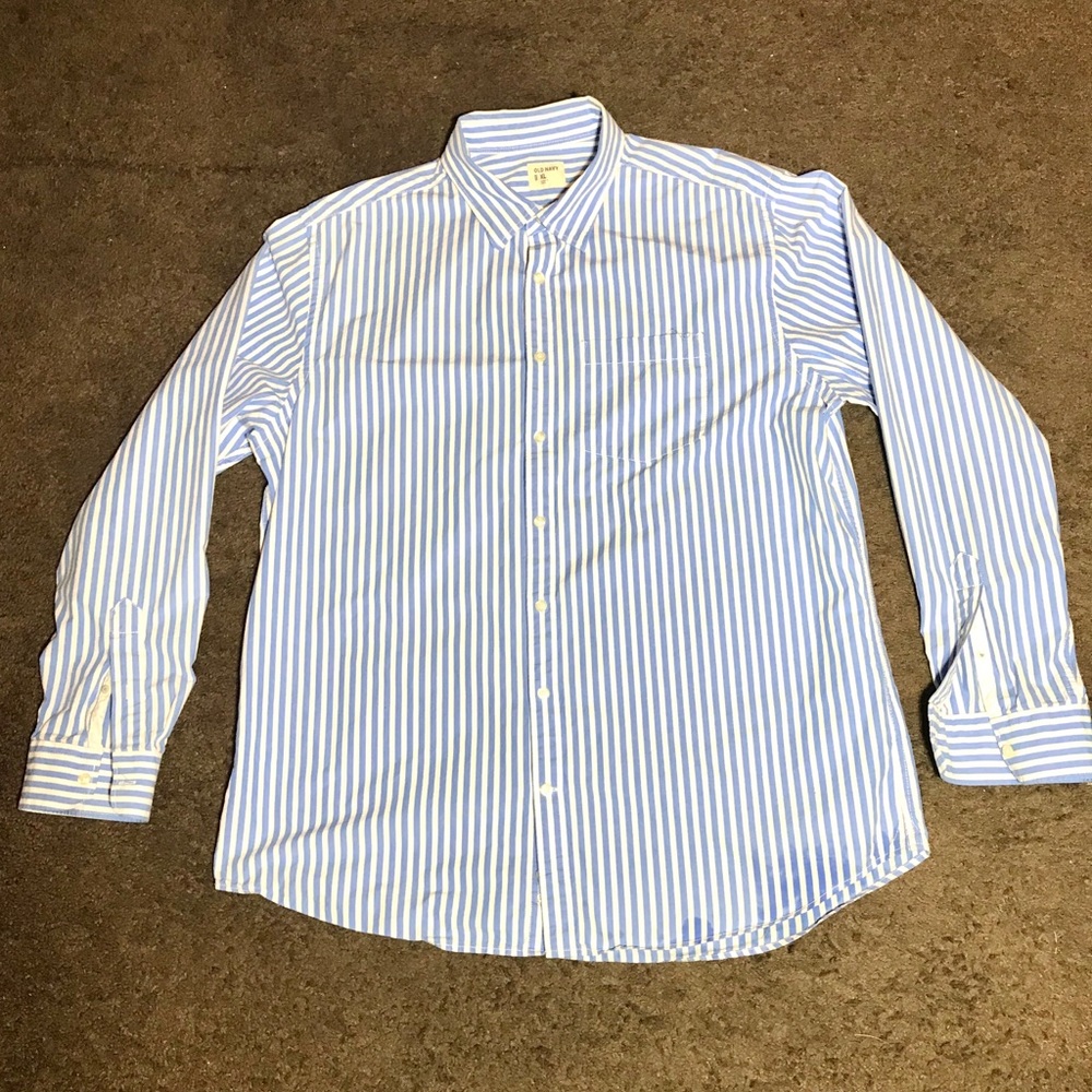 Old Navy Men’s Stripped Botton up